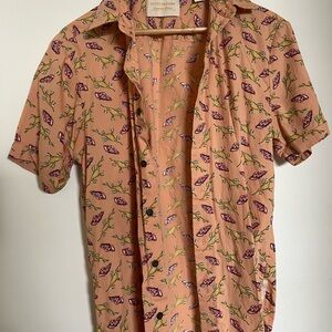 Scotch & Soda Men's Peach Coral and Leafy Sea Dragon Button Up Shirt